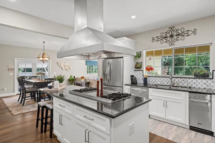 12135 Watsonville Road, Gilroy, California 95020