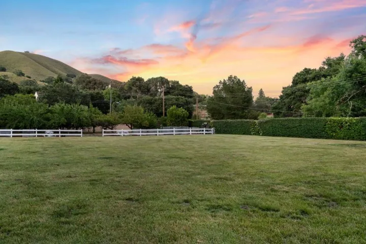 12135 Watsonville Road, Gilroy, California 95020