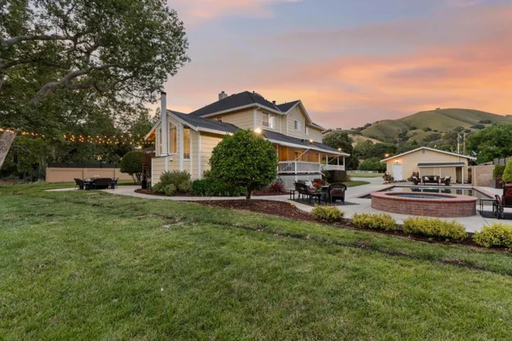12135 Watsonville Road, Gilroy, California 95020