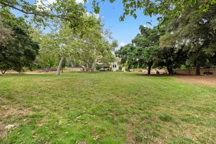 12135 Watsonville Road, Gilroy, California 95020