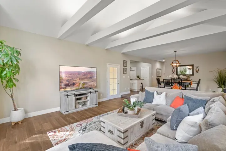 12135 Watsonville Road, Gilroy, California 95020