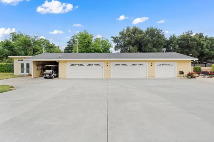 12135 Watsonville Road, Gilroy, California 95020