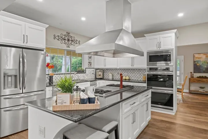 12135 Watsonville Road, Gilroy, California 95020