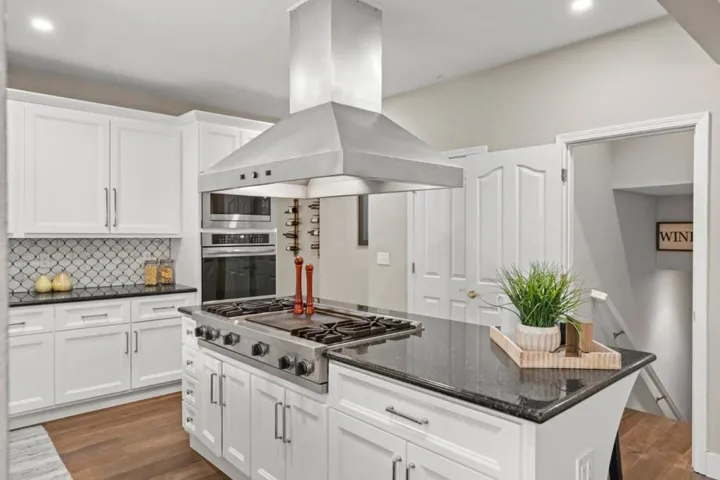 12135 Watsonville Road, Gilroy, California 95020