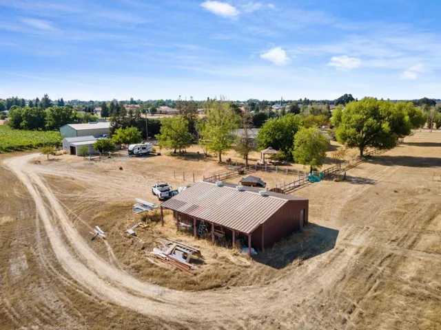 11800 E Mayers Road, Acampo, California 95220