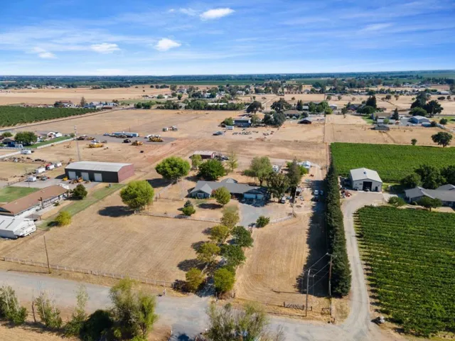 11800 E Mayers Road, Acampo, California 95220
