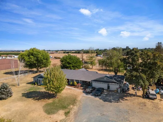 11800 E Mayers Road, Acampo, California 95220