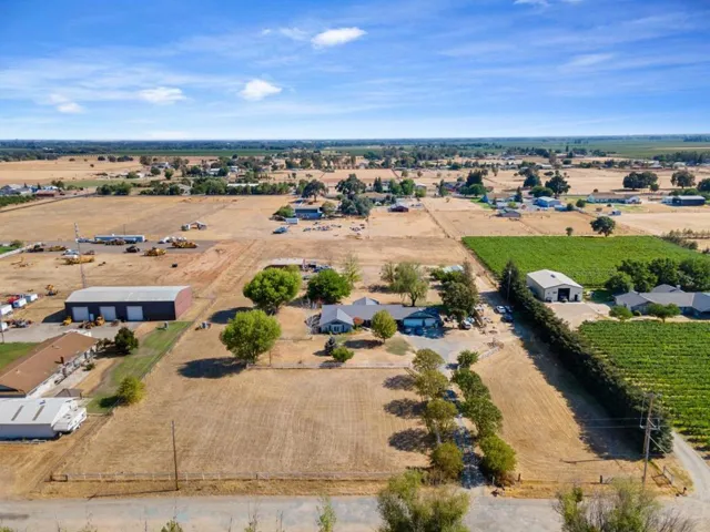 11800 E Mayers Road, Acampo, California 95220
