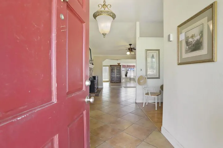 11800 E Mayers Road, Acampo, California 95220