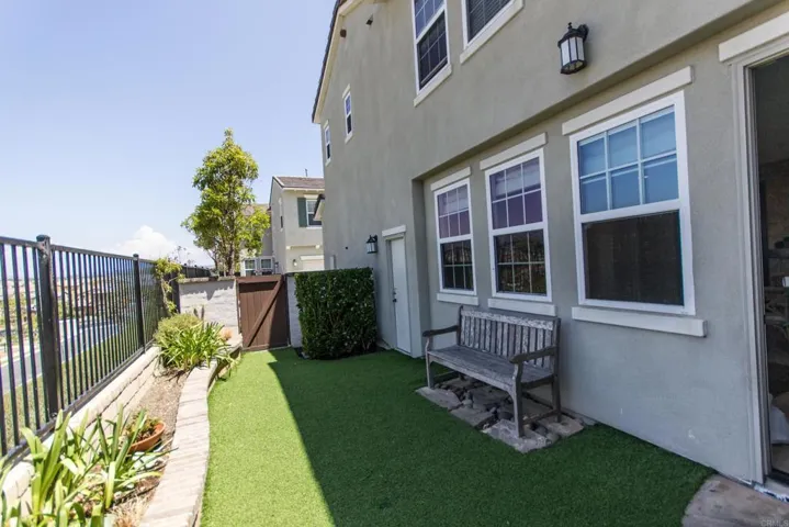 6116 Blue Dawn Trail, San Diego, California 92130