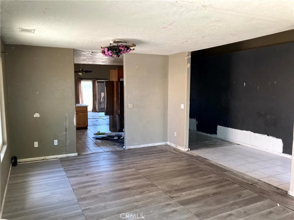 26501 Mainsail Lane, Helendale, California 92342 home-pic-3