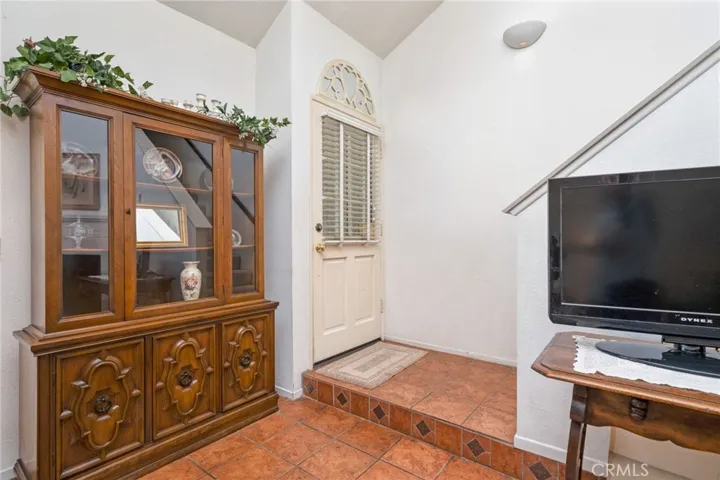 980 W Arrow E, Upland, California 91786
