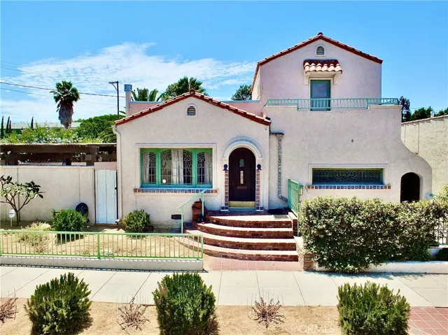 831 Termino Avenue, Long Beach, California 90804