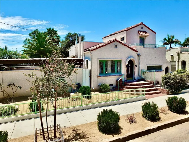 831 Termino Avenue, Long Beach, California 90804