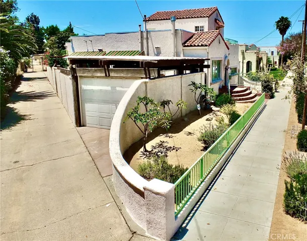 831 Termino Avenue, Long Beach, California 90804