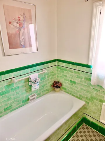 75 Saint Joseph Avenue, Long Beach, California 90803