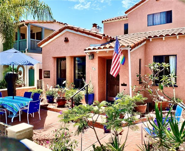 75 Saint Joseph Avenue, Long Beach, California 90803