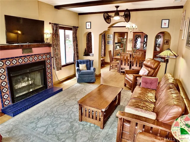 75 Saint Joseph Avenue, Long Beach, California 90803