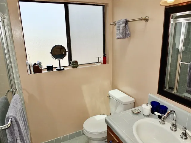 75 Saint Joseph Avenue, Long Beach, California 90803