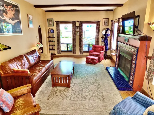 75 Saint Joseph Avenue, Long Beach, California 90803