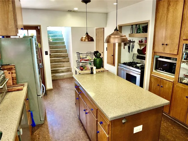75 Saint Joseph Avenue, Long Beach, California 90803