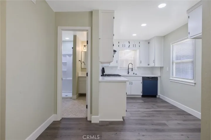 1805 N Redington Place, Hanford, California 93230