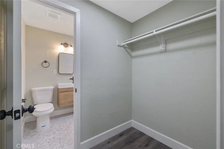 1805 N Redington Place, Hanford, California 93230