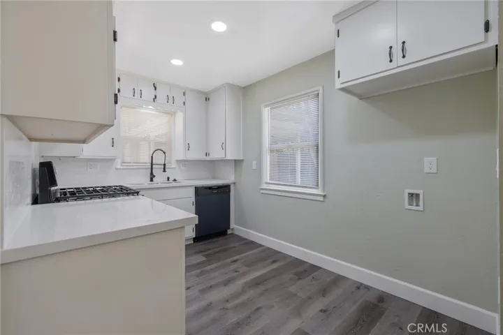 1805 N Redington Place, Hanford, California 93230