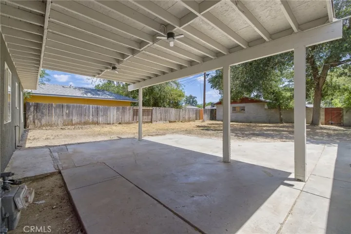 1805 N Redington Place, Hanford, California 93230