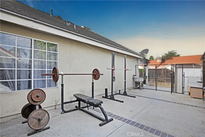 Side yard with enclosure