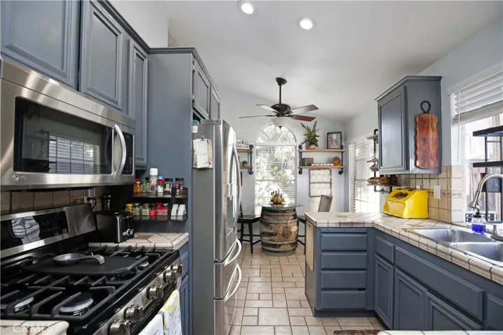 3214 Sturbridge Court, Riverside, California 92503