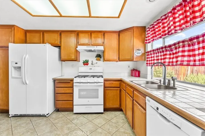 13374 Northstar Avenue, Victorville, California 92392