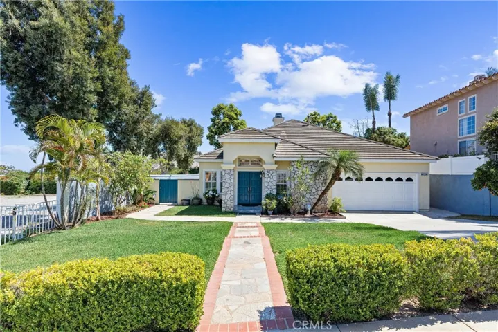 Welcome to 2960 Sunset View, Signal Hill!