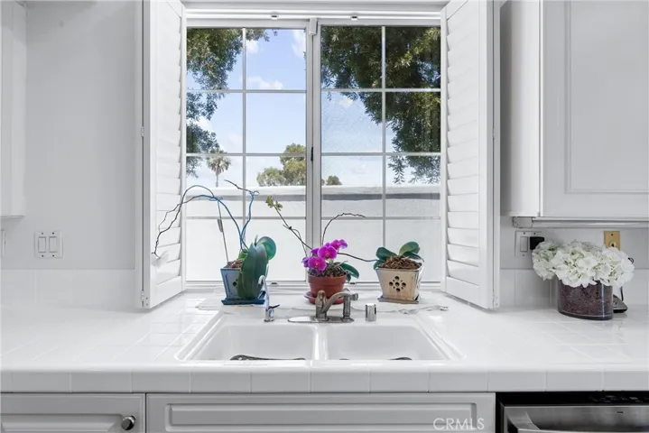 2960 Sunset, Signal Hill, California 90755