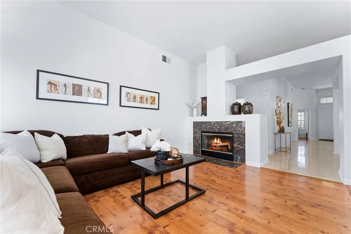 2960 Sunset, Signal Hill, California 90755