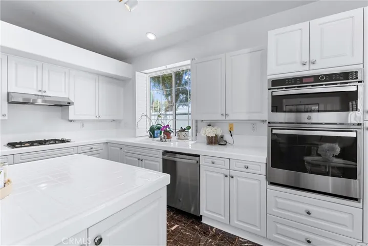 2960 Sunset, Signal Hill, California 90755
