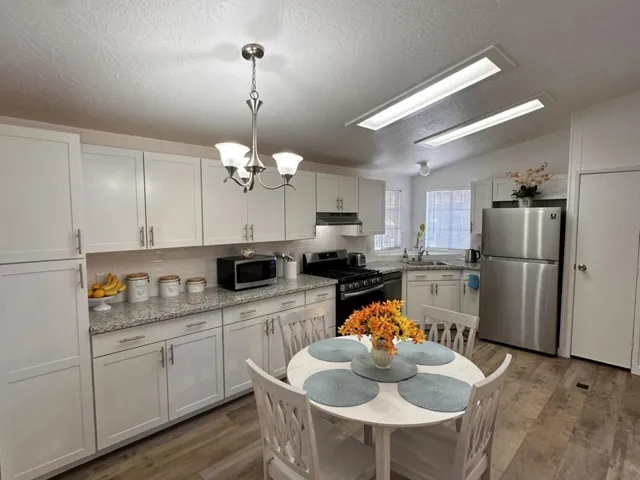 227 Ricardo Avenue, Santa Rosa, California 95407