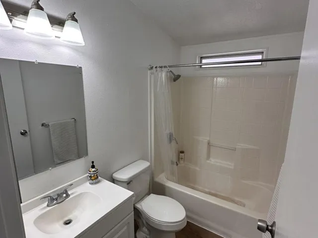 227 Ricardo Avenue, Santa Rosa, California 95407