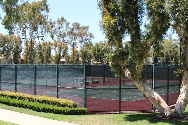 21 Wellesley 24, Irvine, California 92612