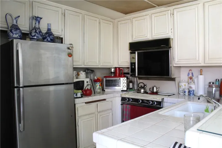 21 Wellesley 24, Irvine, California 92612