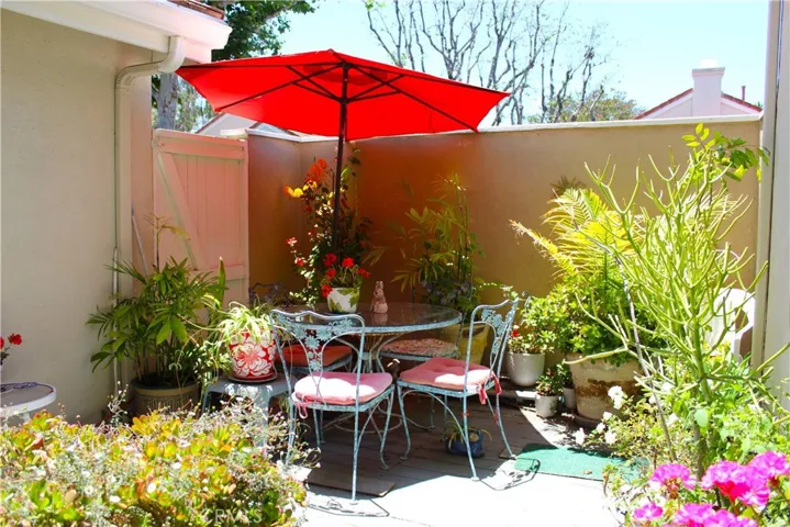 21 Wellesley 24, Irvine, California 92612