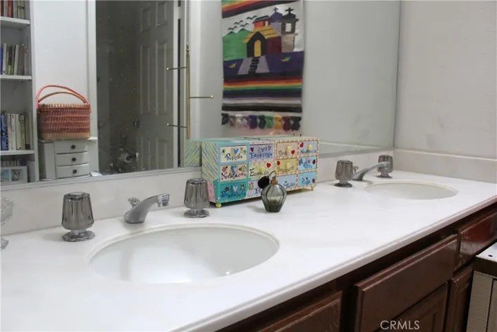 21 Wellesley 24, Irvine, California 92612