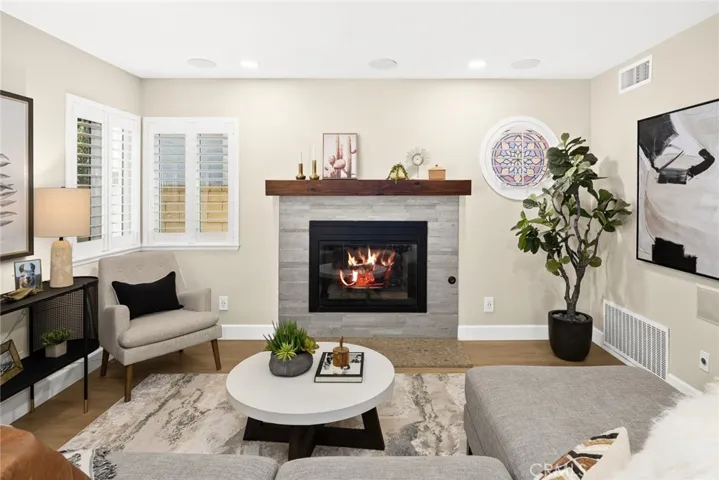 4926 Calle El Toro, La Verne, California 91750