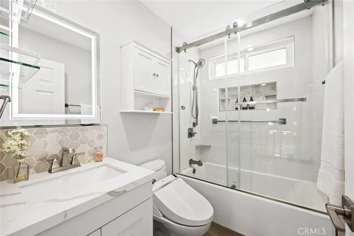 4926 Calle El Toro, La Verne, California 91750