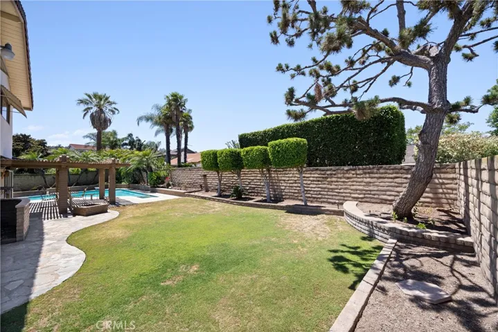 203 N Barryknoll Street, Anaheim Hills, California 92807