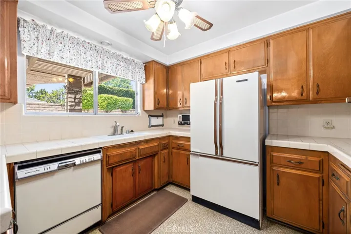 203 N Barryknoll Street, Anaheim Hills, California 92807