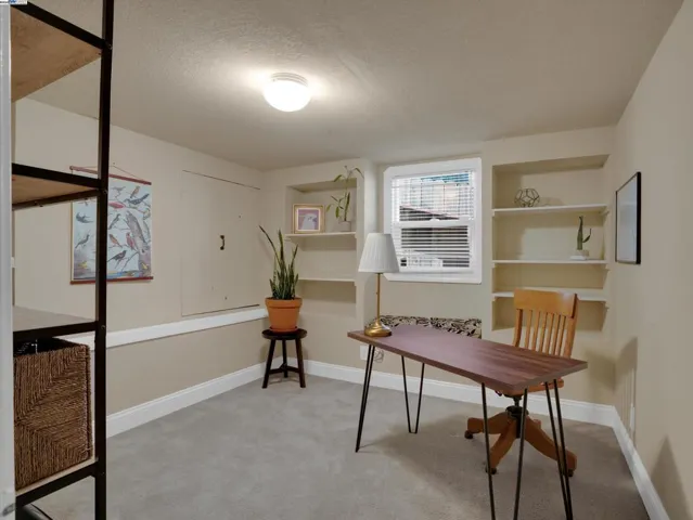 9332 Granada Ave, Oakland, California 94605