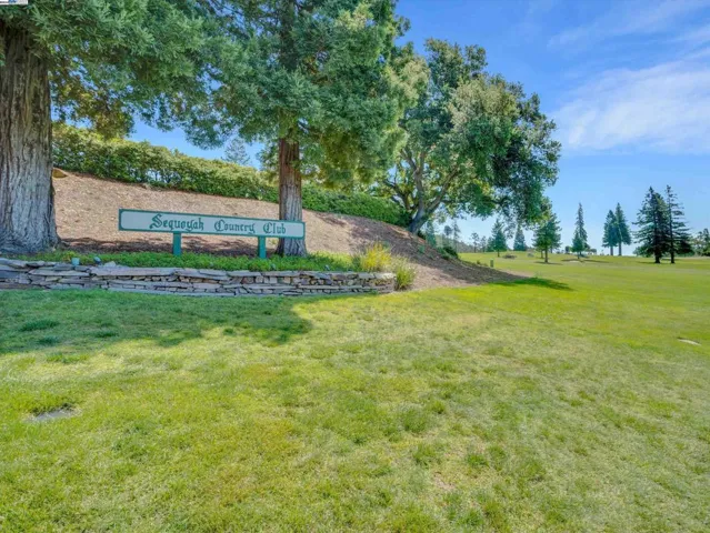 9332 Granada Ave, Oakland, California 94605