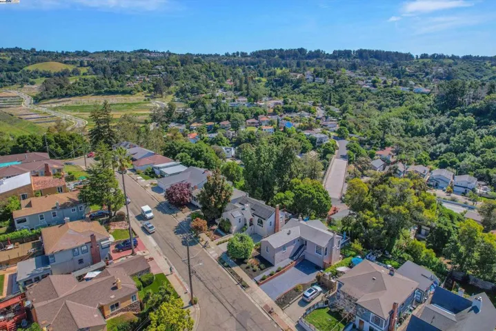 9332 Granada Ave, Oakland, California 94605