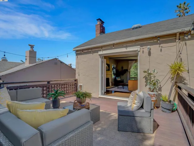 9332 Granada Ave, Oakland, California 94605